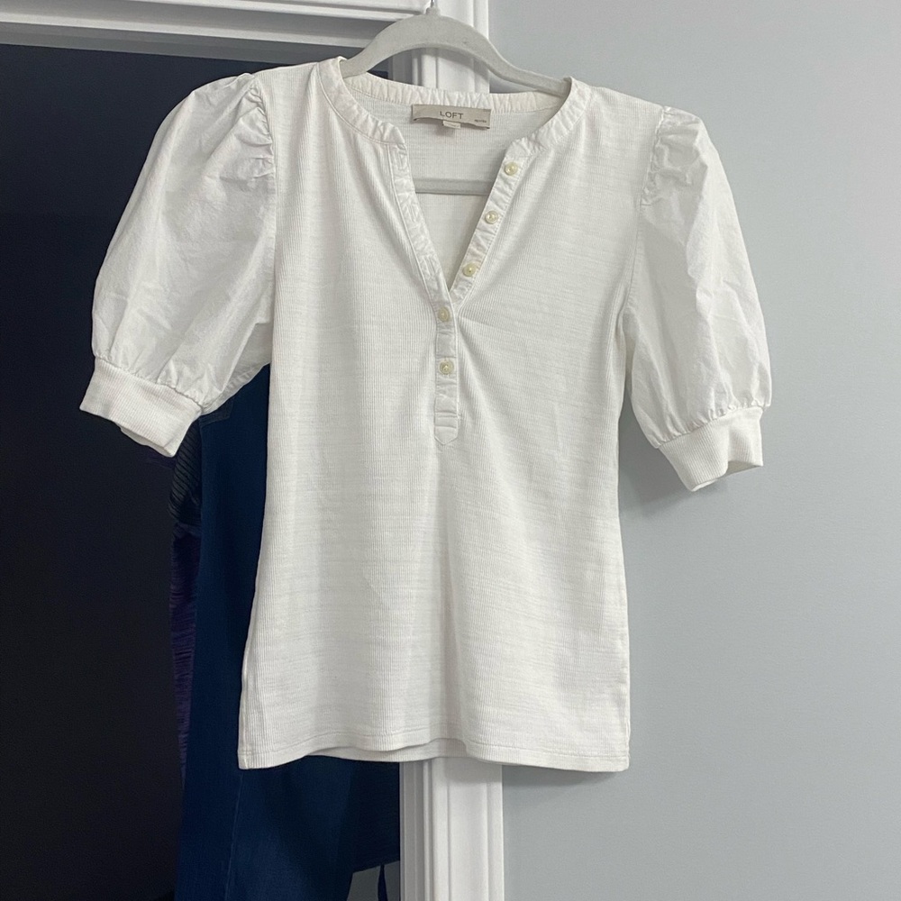 Loft puff sleeve blouse